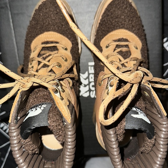 Only worn one time for this past thanksgiving - Picture 6 of 8